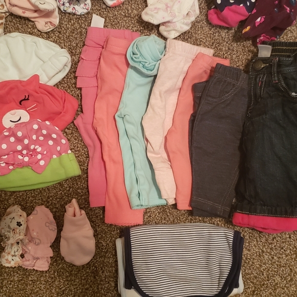 New born- 3 month baby girl clothes - Picture 7 of 9